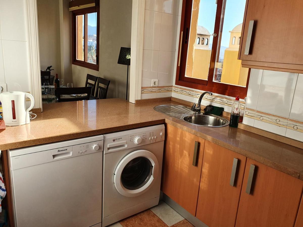 Seaview A Spectacular 3 Bed 3 Bathroom Penthouse Манільва Екстер'єр фото