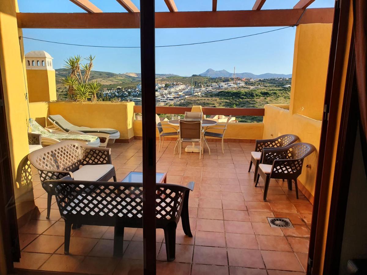 Seaview A Spectacular 3 Bed 3 Bathroom Penthouse Манільва Екстер'єр фото