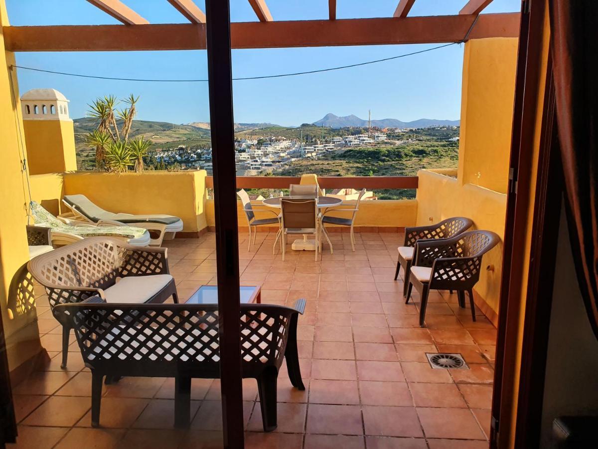 Seaview A Spectacular 3 Bed 3 Bathroom Penthouse Манільва Екстер'єр фото