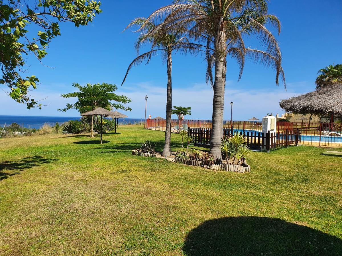 Seaview A Spectacular 3 Bed 3 Bathroom Penthouse Манільва Екстер'єр фото